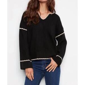 NEW CHARLIE B notch neck embroidered sweater in navy
